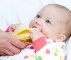 Как отстирать банан с детской одежды с первой стирки